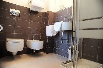 فندق Nettuno B&B كاتانيا