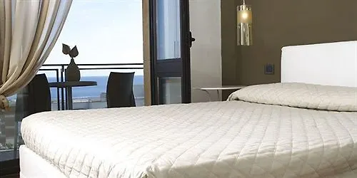 Nettuno B&B كاتانيا فندق
